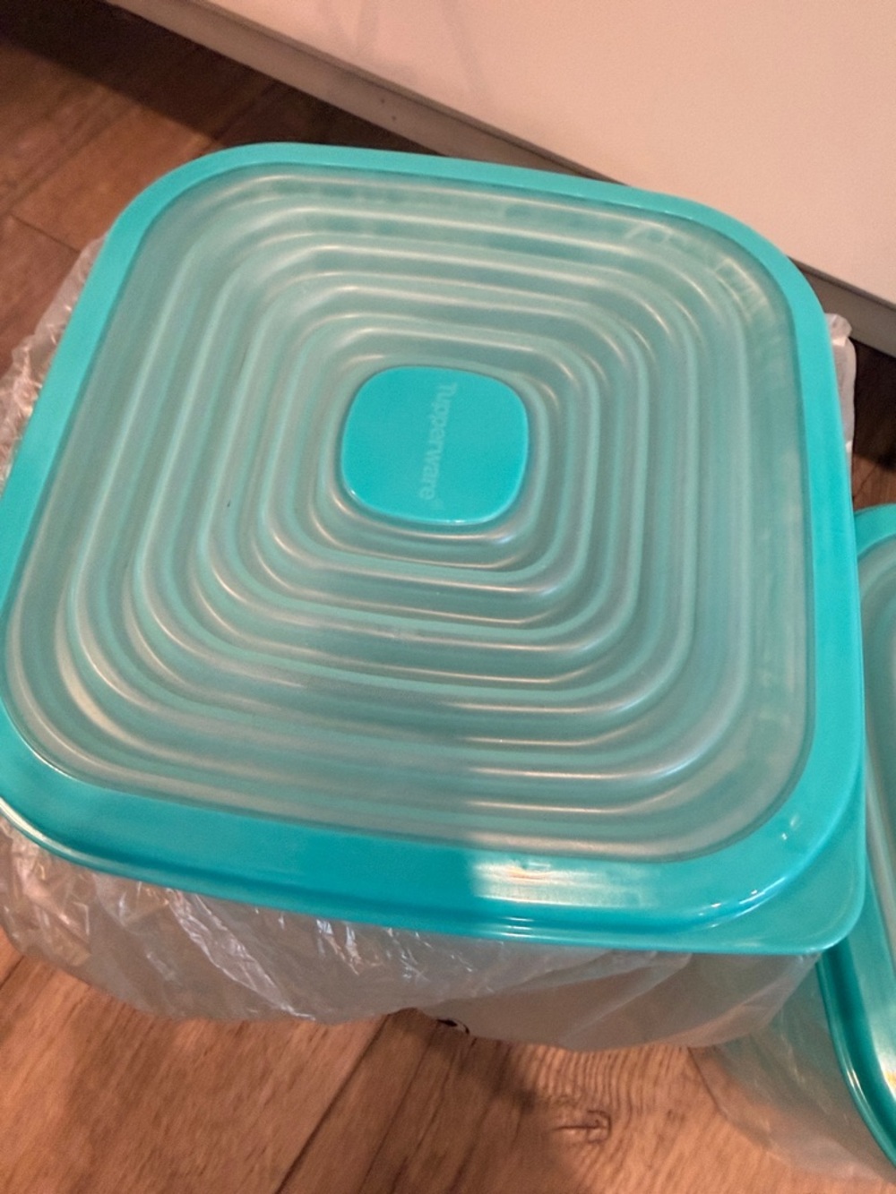 Tupperware Turquoise Square Food Storage Containers - Set of 4 - Picture 3 of 16